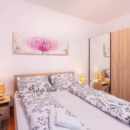 krevet i doručak Bed & Breakfast La Fontana Medulin 3*