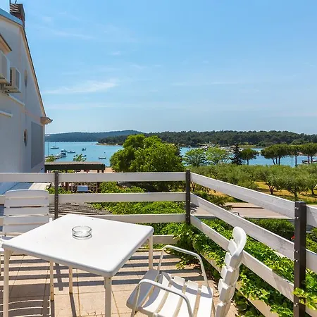 krevet i doručak Bed & Breakfast La Fontana Medulin 3*