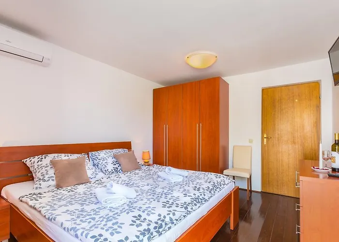 B&B La Fontana 메덜린