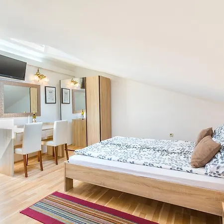 Couette-café La Fontana