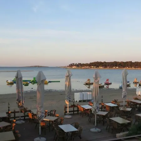 La Fontana Couette-café