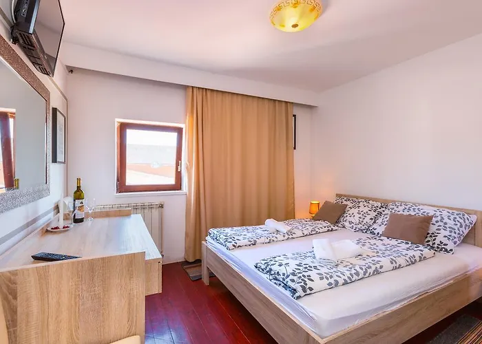 B&B La Fontana 메덜린